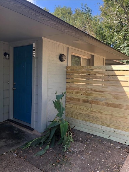 6502 S 1st St Unit 102, Austin, TX 78745
