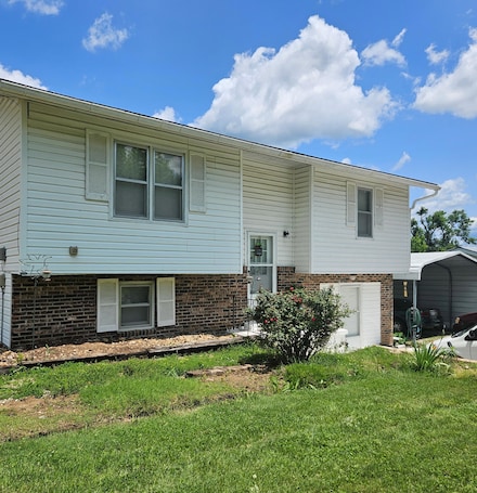 1006 E 5th St, Mountain View, MO 65548