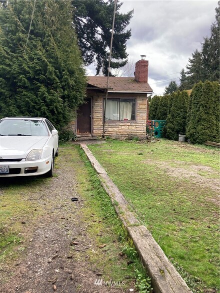 12846 2nd Ave S, Burien, WA 98168
