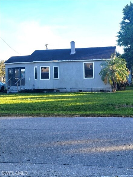 320 W Sagamore Ave, Clewiston, FL 33440