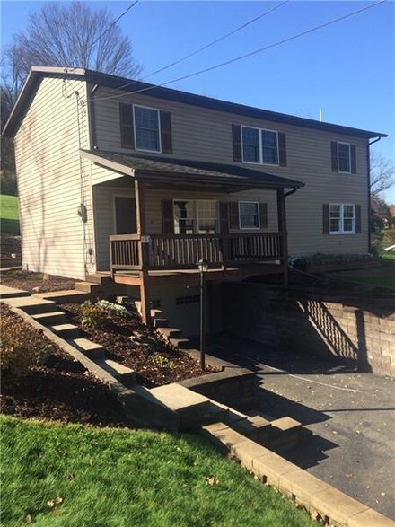 34 Kepple Rd, Leechburg, PA 15656
