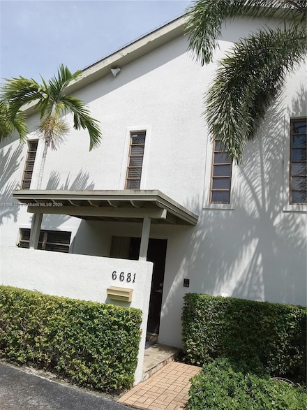 6681 SW 71st Ln Unit 16, Miami, FL 33143