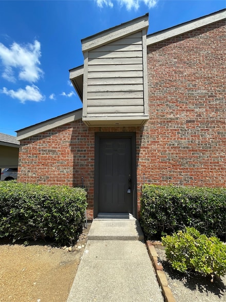 9600 Royal Ln Unit 704, Dallas, TX 75243