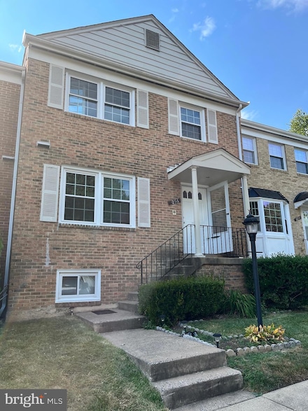 3056 Covington St, Fairfax, VA 22031