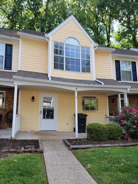 3 Jefferson Village Dr, Forest, VA 24551