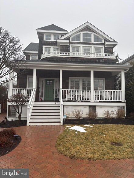 217 Fairview Ave, Beach Haven, NJ 08008