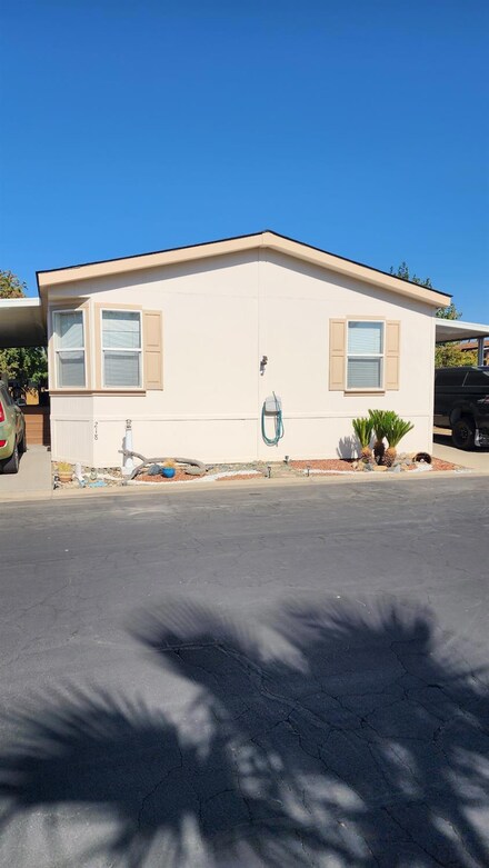 2575 S Willow Ave Unit 218, Fresno, CA 93725