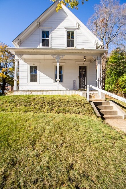 74 Locust Ave, Worcester, MA 01604