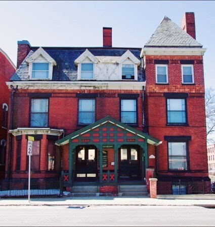 76 Maple St, Springfield, MA 01105