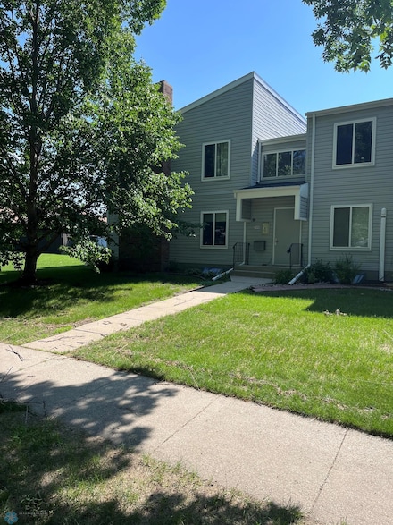 2440 15th St S Unit B14, Fargo, ND 58103