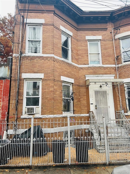 92 Crystal St, Brooklyn, NY 11208