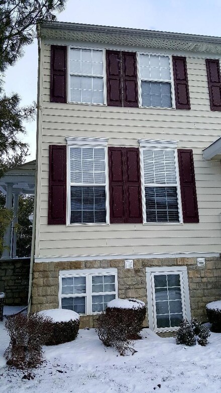 7016 Monarchos Dr Unit 5-7016, New Albany, OH 43054
