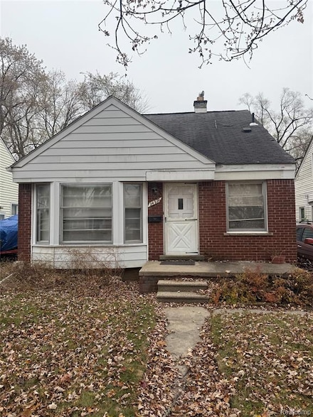 24220 Cloverlawn St, Oak Park, MI 48237