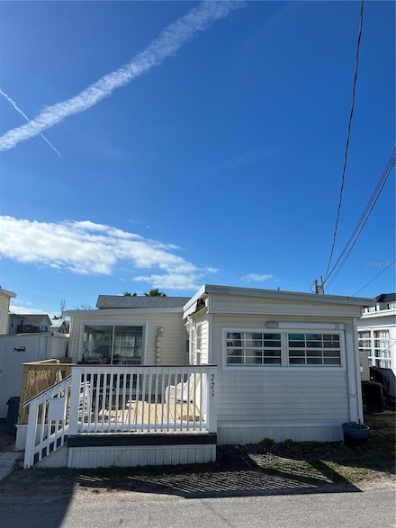 2601 Gulf Dr N Unit 221, Bradenton Beach, FL 34217