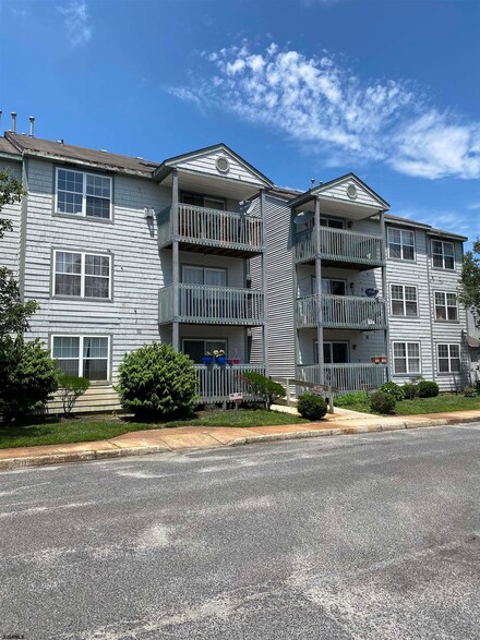 6 Oyster Bay Rd Unit 6C, Absecon, NJ 08201