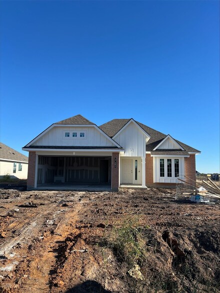 282 Harvest Lake Dr, Snook, TX 77878