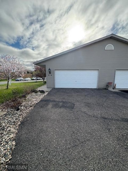 101 Farm St Unit A, Hastings, MN 55033