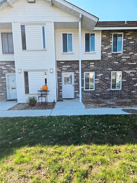 3 Osage Ct, Coram, NY 11727