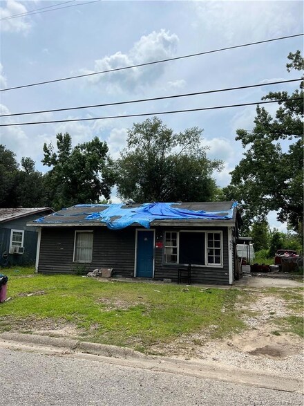 809 Cass St, Sulphur, LA 70663