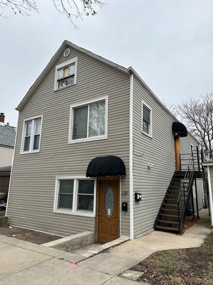 3315 N Kostner Ave, Chicago, IL 60641