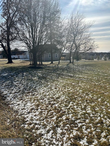 1283 Saint Pauls Church Rd, Pennsburg, PA 18073