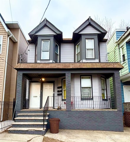 595 15th Ave, Newark, NJ 07103