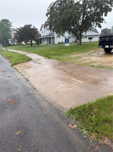 154 E Main St, Hixton, WI 54635