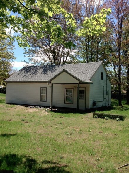 3620 S Carr Rd, Fruitport, MI 49415