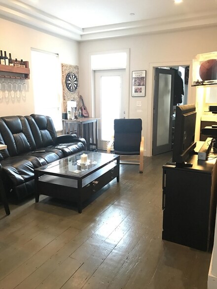 24 Washburn St Unit 2, Dorchester, MA 02125