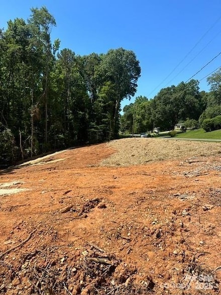 236 Paradise Dr, Belmont, NC 28012
