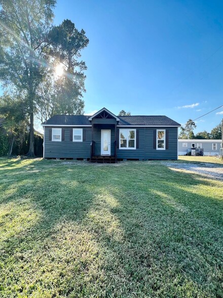 1215 Aery Rd, Vidor, TX 77662