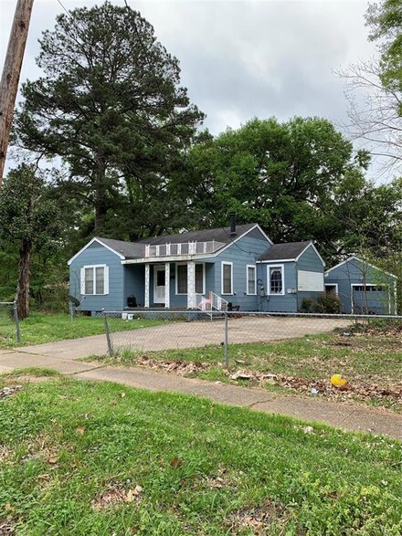 2023 Corbitt St, Shreveport, LA 71108