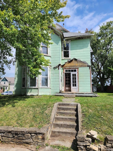 126 W Pleasant St, Dunkirk, IN 47336