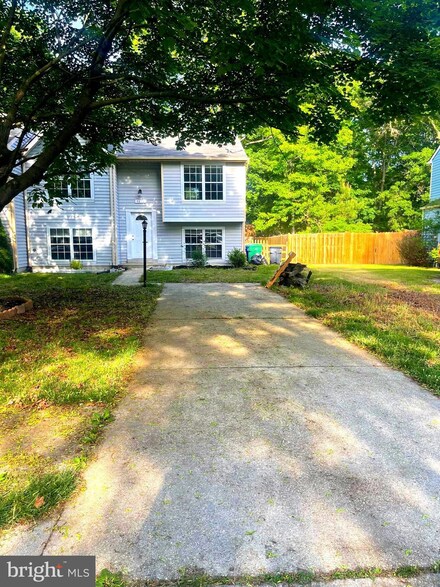 4819 Kingfisher Ct, Waldorf, MD 20603