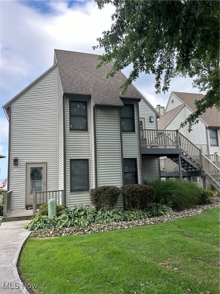 5237 Lake Ave Unit 611, Ashtabula, OH 44004