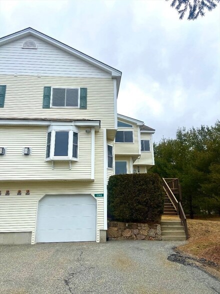 2301 Old Bridge Ln Unit 2301, Bellingham, MA 02019