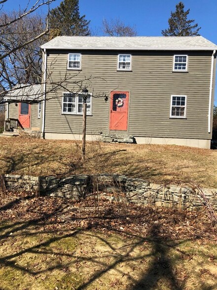 1616 Williams St, Dighton, MA 02715