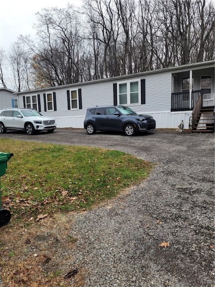 548 Mercer Rd, Butler, PA 16001