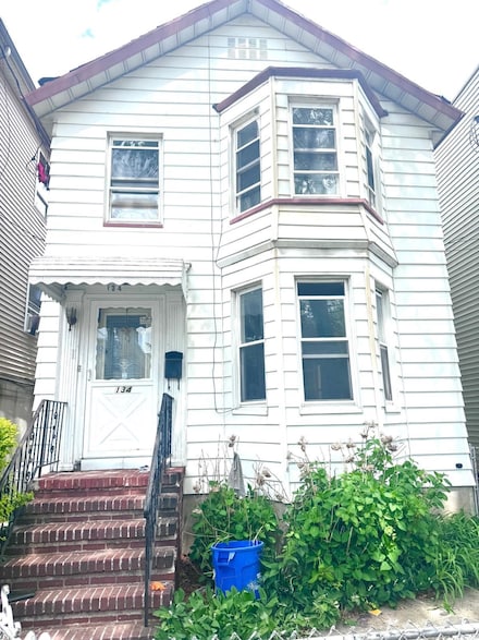 134 Boyd Ave Unit 1, Jersey City, NJ 07304