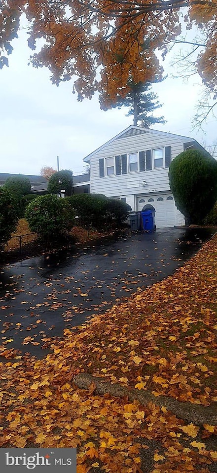 655 Green Briar Rd, Elkins Park, PA 19027