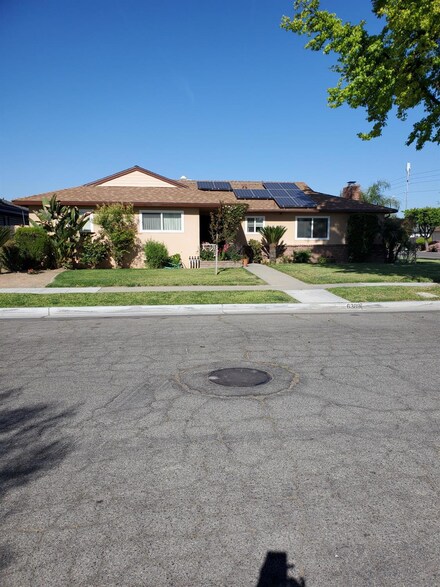 6389 N 9th St, Fresno, CA 93710