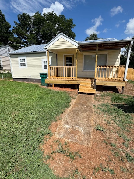1113 W Montgomery Ave, Sheffield, AL 35660