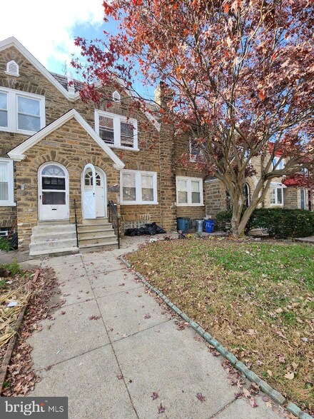 7418 Sommers Rd, Philadelphia, PA 19138