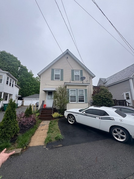 3 Cane St, Fitchburg, MA 01420