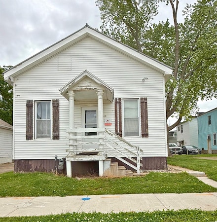810 Mckinley St, Oshkosh, WI 54901