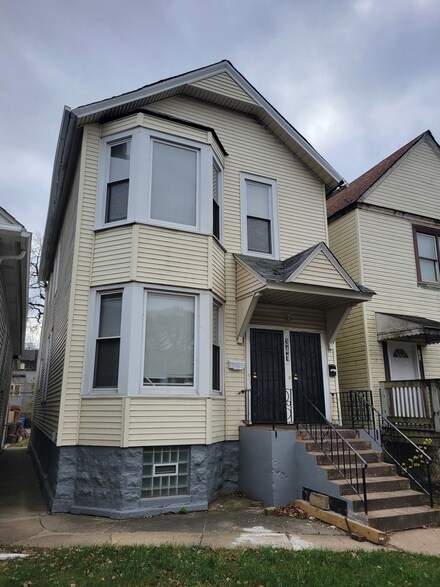 341 W Marquette Rd, Chicago, IL 60621