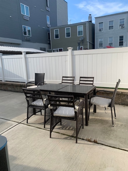 512 6th St Unit Ground Floor, Union City, NJ 07087