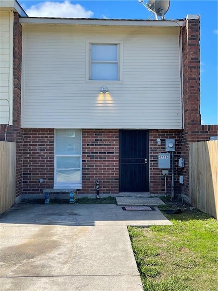 6736 Tara Ln, New Orleans, LA 70127