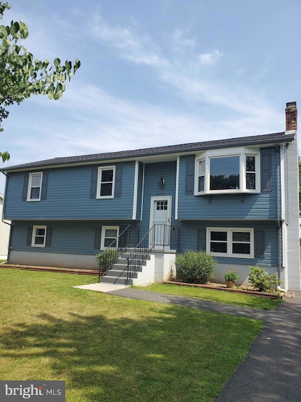6739 Huntland Dr, Bealeton, VA 22712