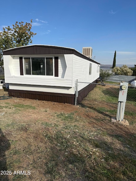 15835 S Cordes Lakes Dr, Mayer, AZ 86333